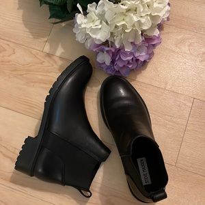 New Steve Madden Women’s Black leather boots 8.5